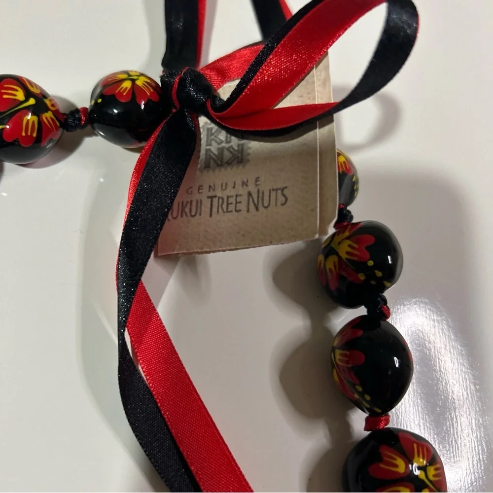NWT Genuine Kukui Tree Nuts Necklace Handmade Hand Painted Red Yellow Flowers